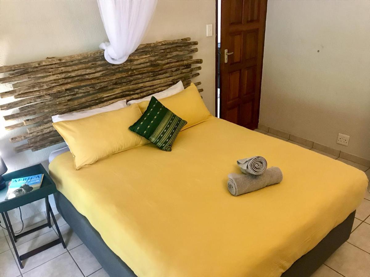 Hello Kruger Hideaway Cottage & Skilpad Studio マールロス・パーク エクステリア 写真