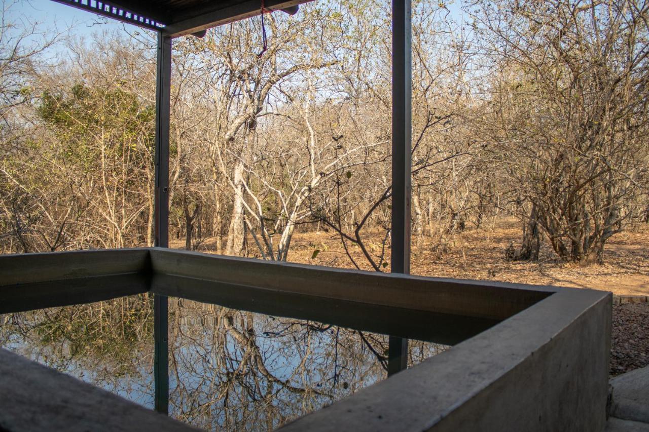 Hello Kruger Hideaway Cottage & Skilpad Studio マールロス・パーク エクステリア 写真
