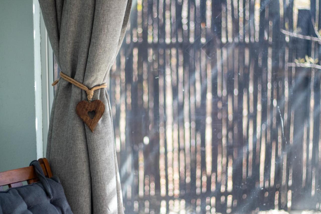 Hello Kruger Hideaway Cottage & Skilpad Studio マールロス・パーク エクステリア 写真